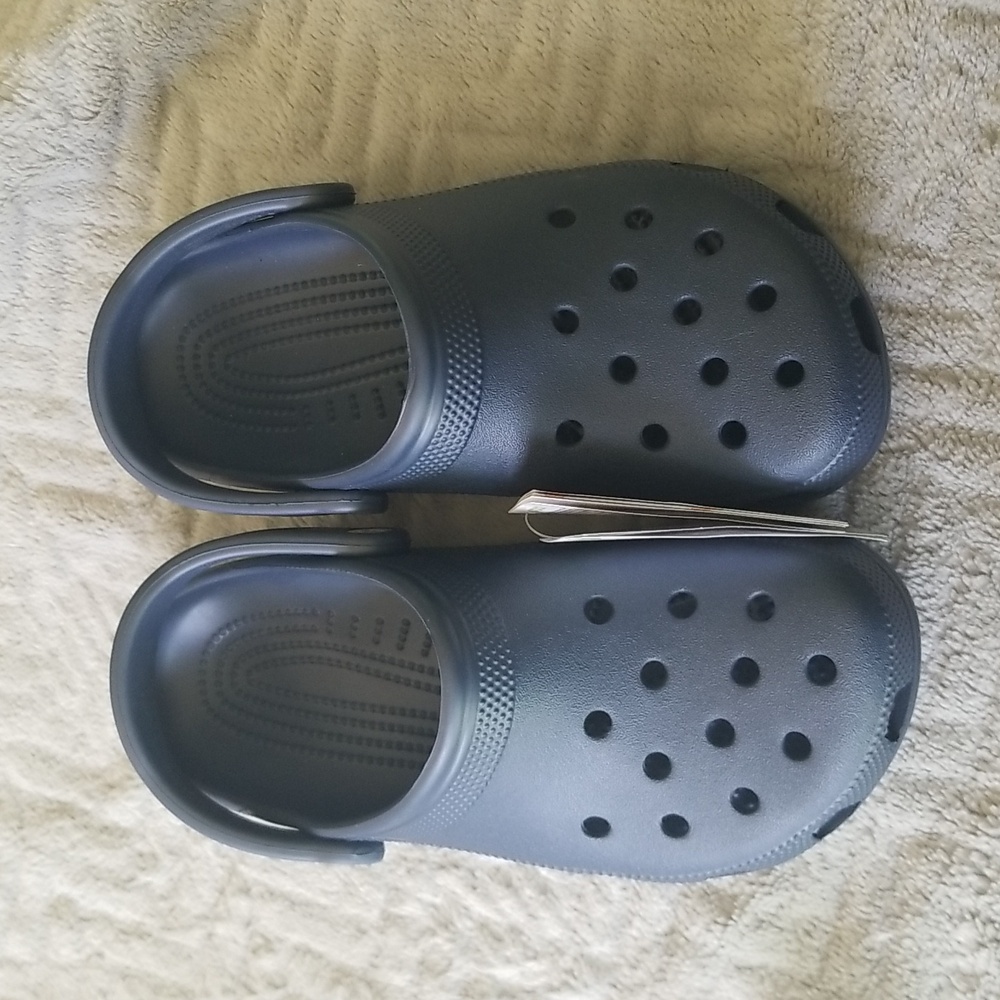 Nwt crocs classic navy